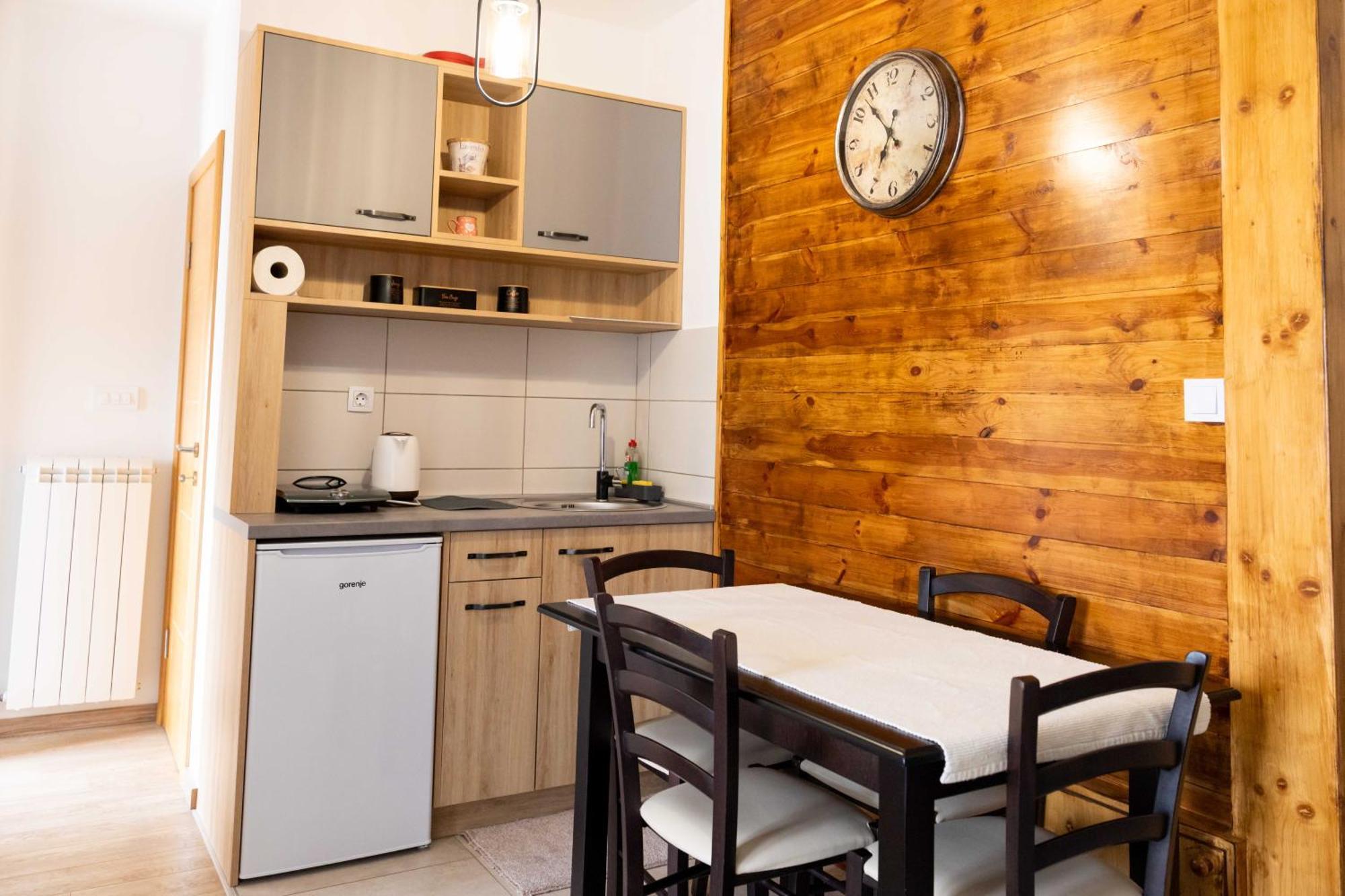 Apartmani 1490 Жабляк Экстерьер фото